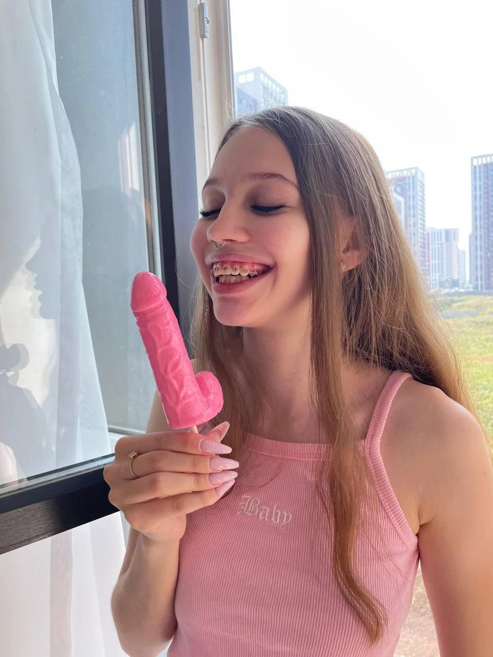 Olya Lovnse видео